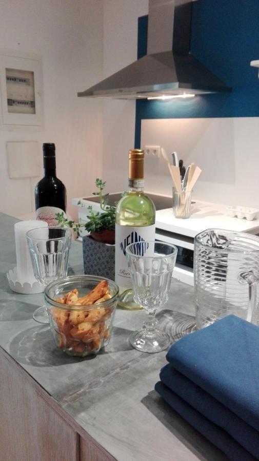 La Malposte Bed & Breakfast Reviers ภายนอก รูปภาพ